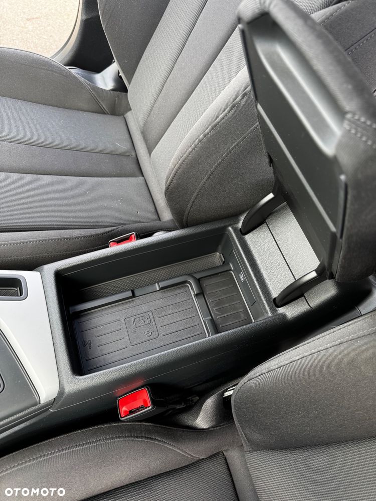Audi A4 Avant 35 TDI mHEV S tronic - 17
