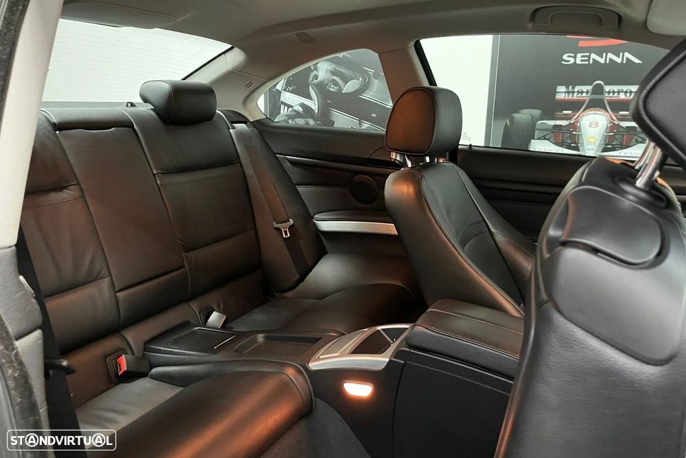 BMW 320 d Coupe Auto - 27