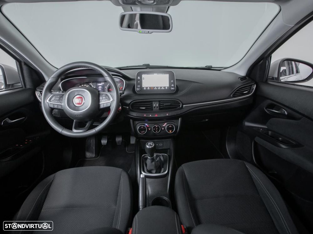 Fiat Tipo Station Wagon 1.3 M-Jet Lounge - 6