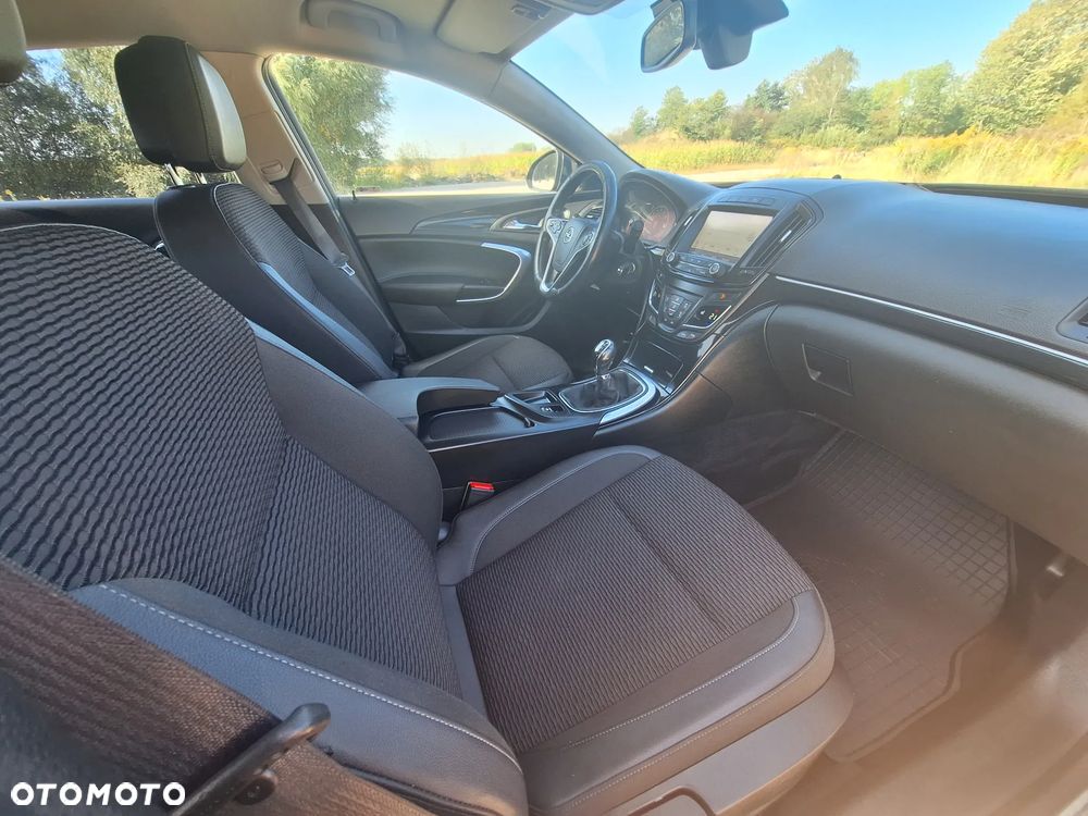 Opel Insignia - 12