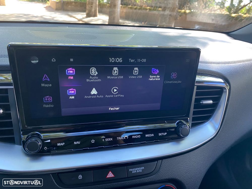 Kia XCeed 1.6 CRDi Tech+SRF - 42