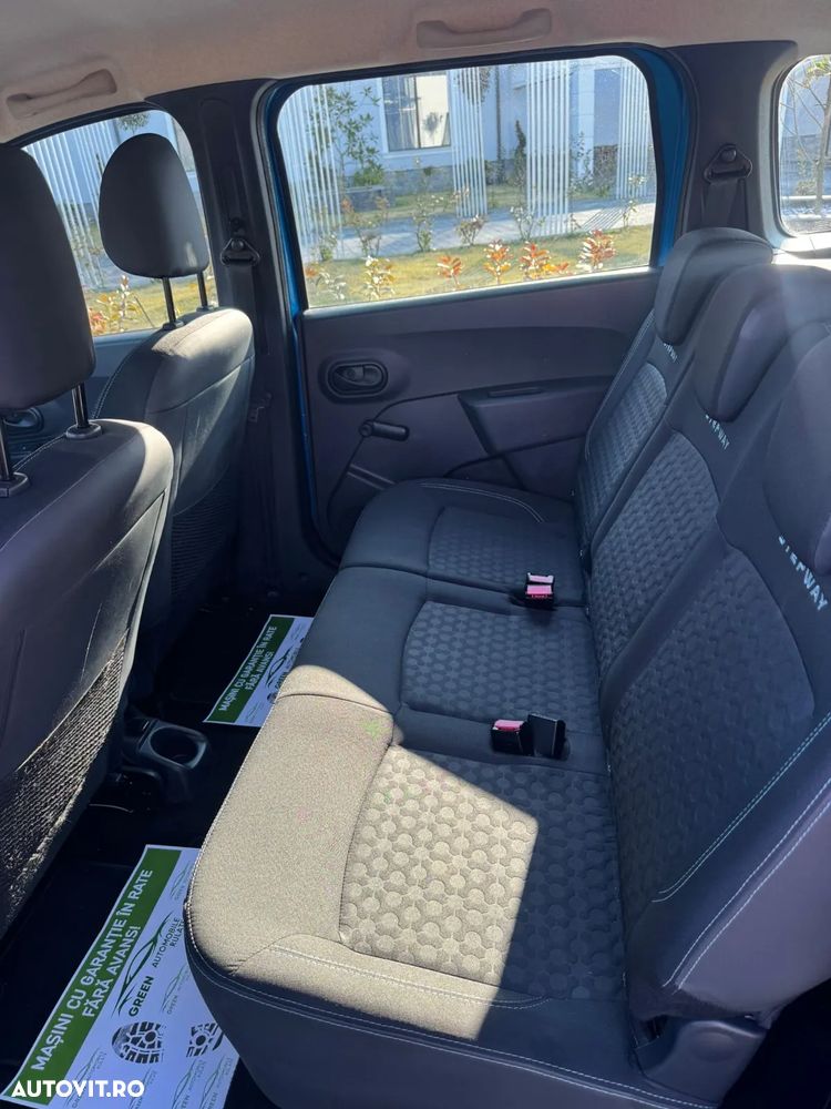 Dacia Lodgy 1.2 TCe 115 CP Stepway - 11