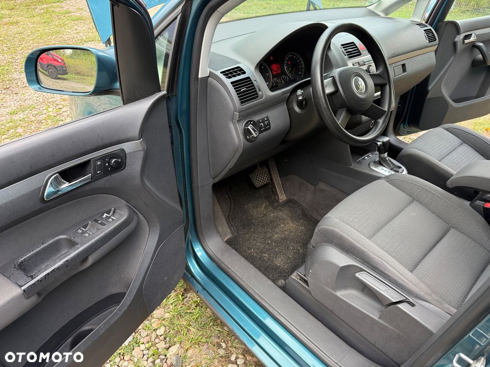 Volkswagen Touran 1.9 TDI DSG Trendline - 10