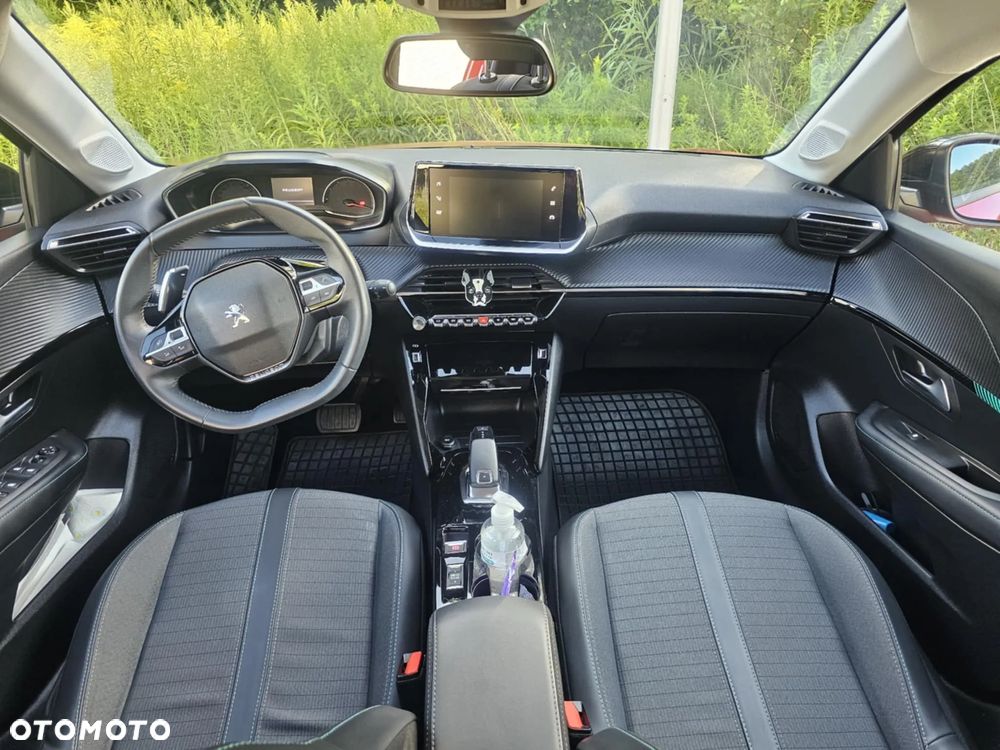 Peugeot 208 - 9