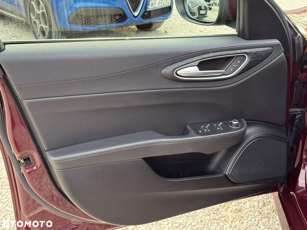 Alfa Romeo Giulia - 15