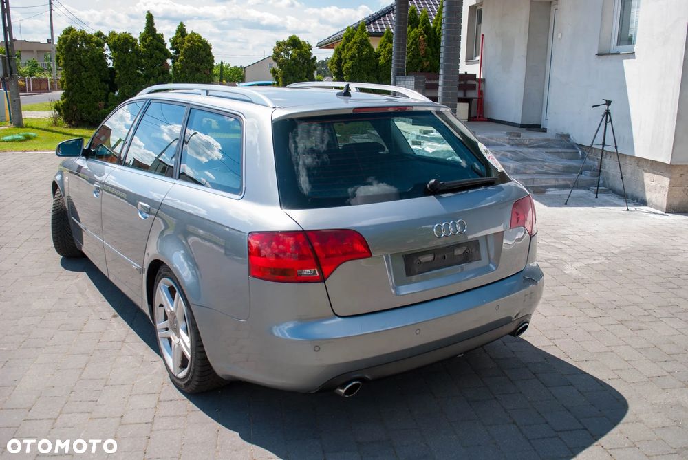 Audi A4 Avant 2.0 TDI DPF quattro - 6