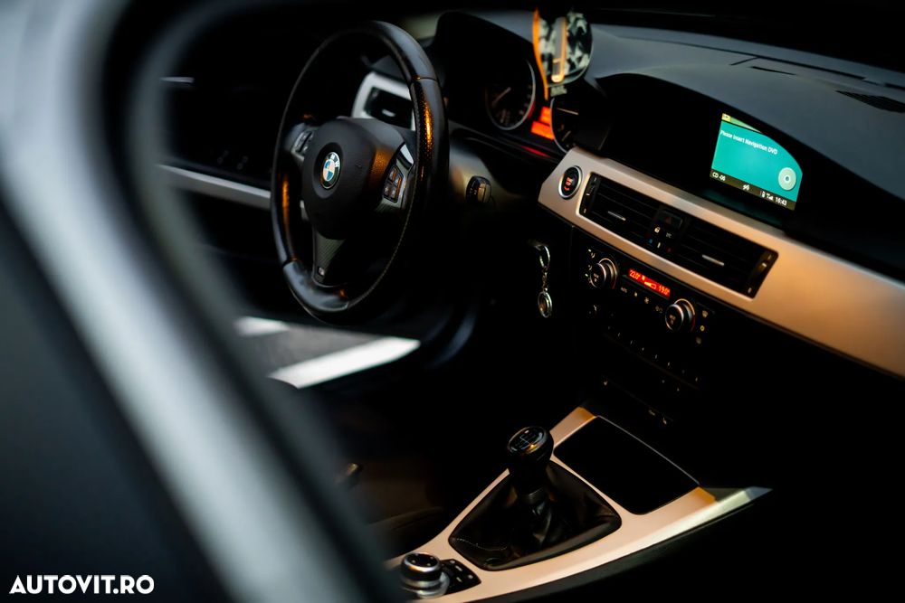 BMW Seria 3 320d - 13