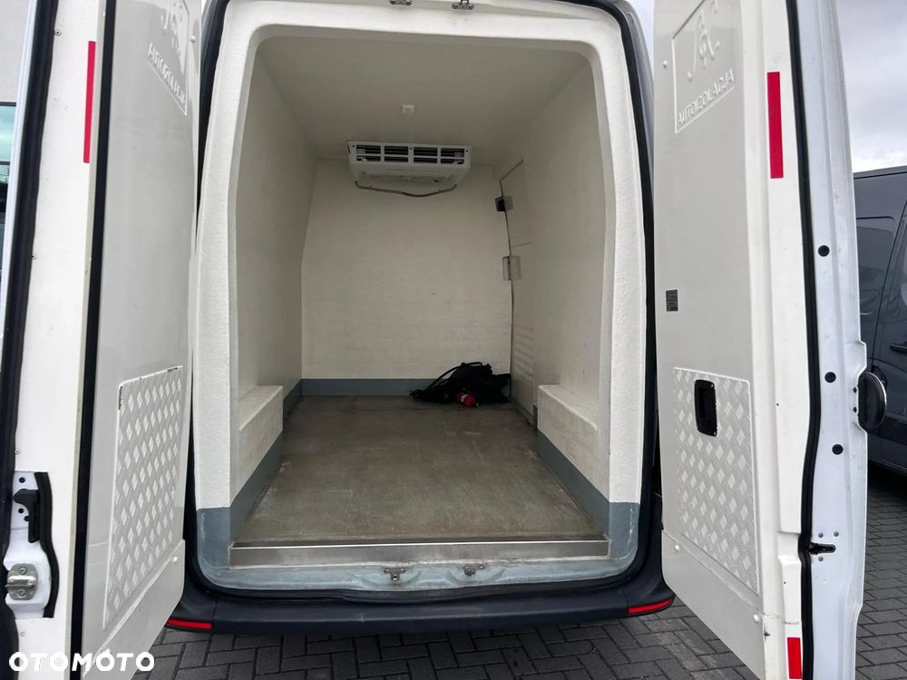 Mercedes-Benz Sprinter - 5