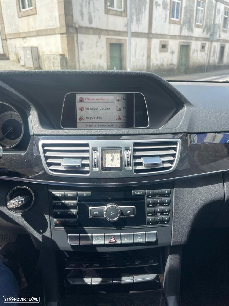 Mercedes-Benz E 220 CDI Avantgarde BlueEfficiency Auto. - 13