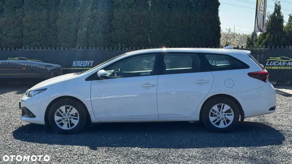 Toyota Auris - 8