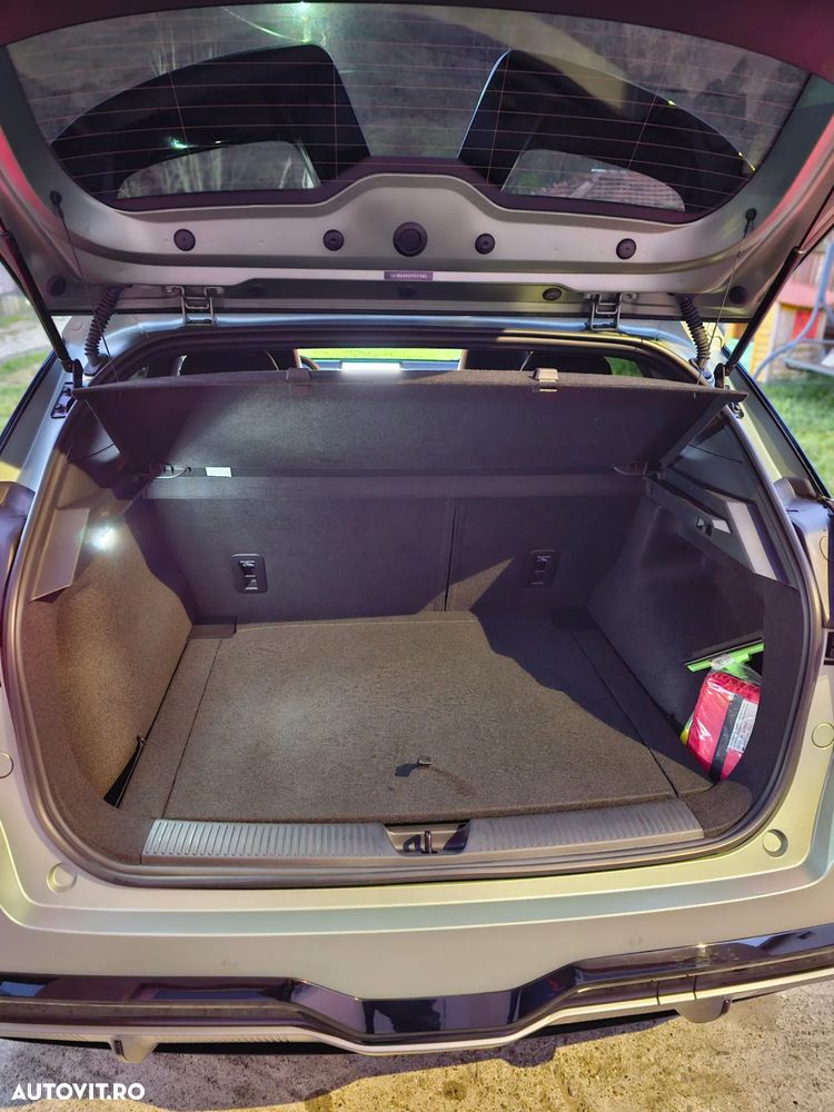 MG MG4 EV 64 kWh XPower - 32