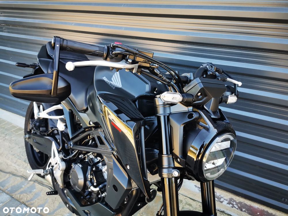 Honda CB - 21