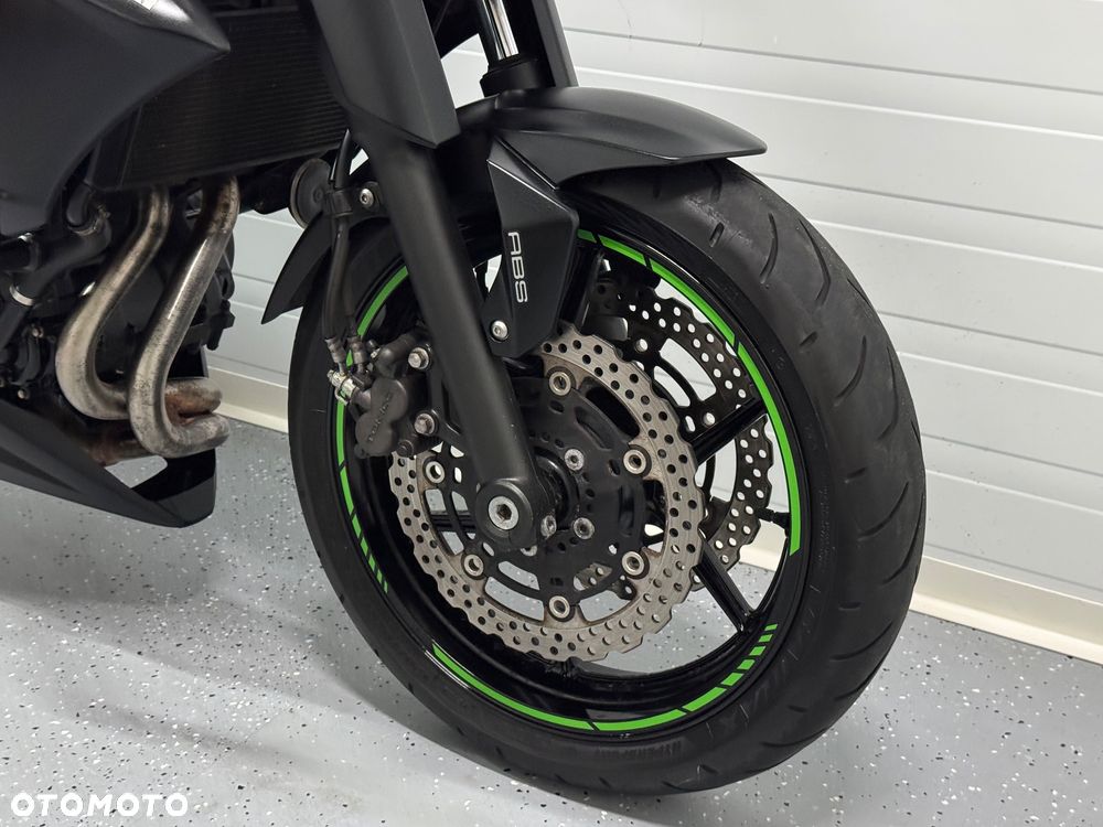 Kawasaki ER - 9