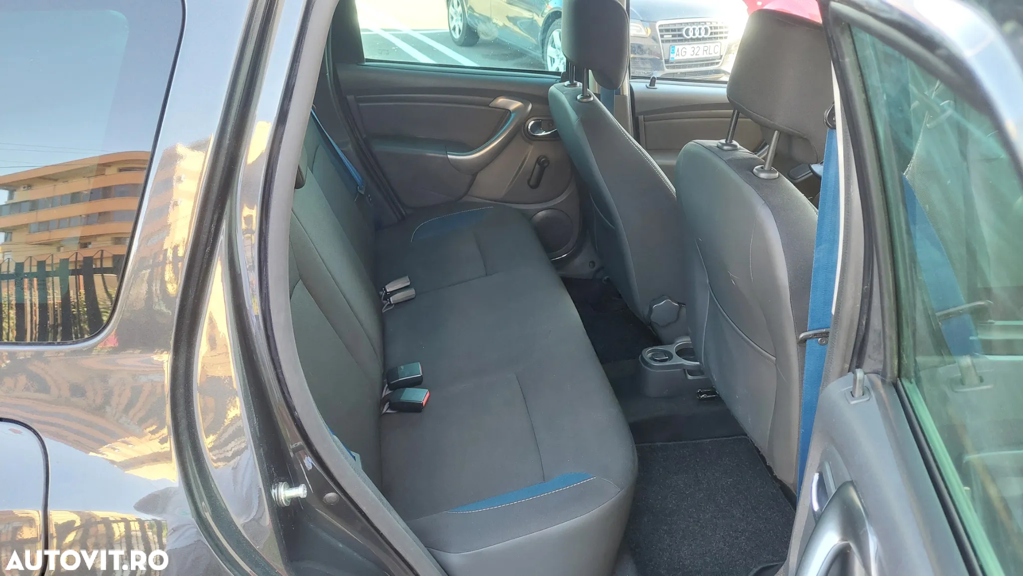 Dacia Duster TCe 125 4x2 Celebration - 6