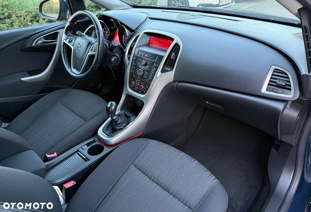 Opel Astra 1.4 Turbo - 11