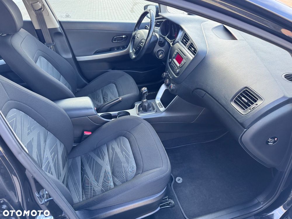 Kia Ceed 1.6 GDI ISG Dream-Team Edition - 39