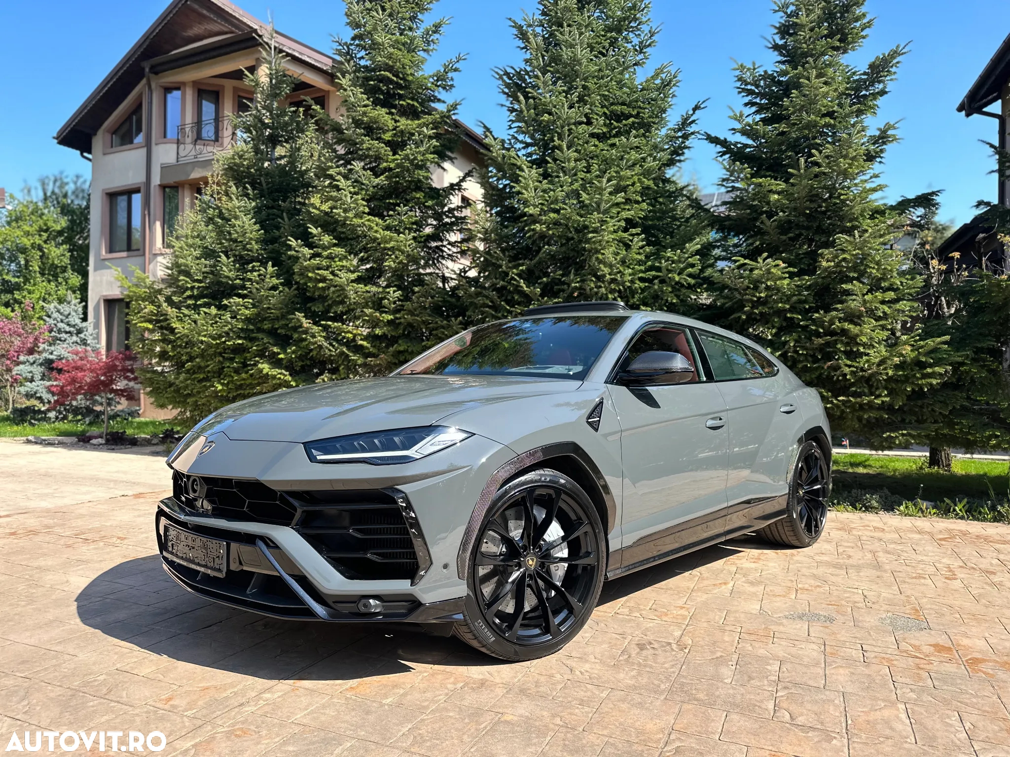 Lamborghini URUS Standard - 5