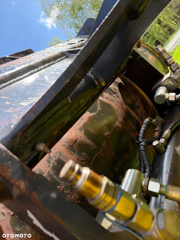 Komatsu WA70-7 Ładowarka Kołowa łamana 2016 rok.  Jak Nowa!  Oryginał łyżka. Mocny silnik 4cylindry. Zero luzów i wycieków. Aktualne Badania DEKRA BMWT. Wielka Okazja. Maszyna jak nowa z Salonu. 4200mtg. Pochodzi z Norweskiego urzędu gminy. Dodatkowe linie Hydrauliczne. Szybka wolna Jazda Rewers Hydrostatic.  Wersja Norwesk Mocne doświetlenie dodatkowe grzanie. kabina Ogrzewana wentylowana! Zmiana Osprzętu Hydrauliczna! - 20