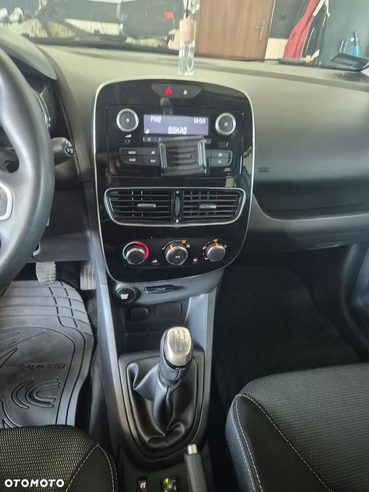 Renault Clio - 14