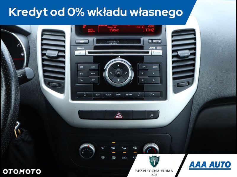 Kia Venga - 13