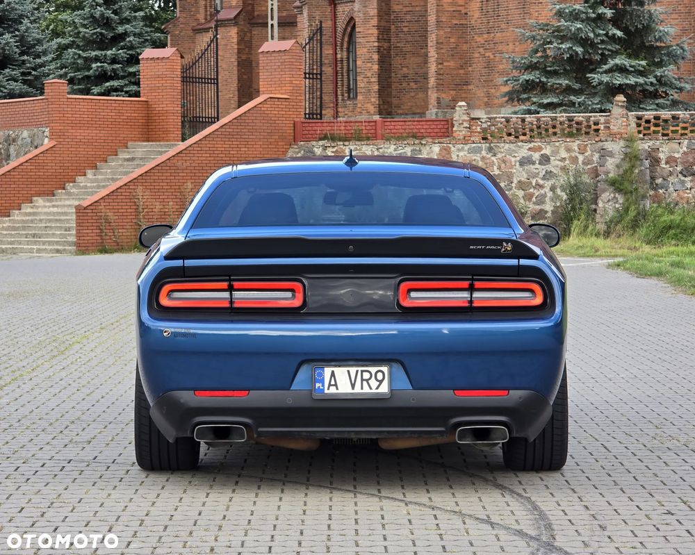 Dodge Challenger 6.4 Scat Pack - 13