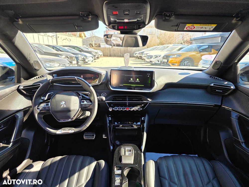 Peugeot 2008 PureTech 155 EAT8 GT - 19