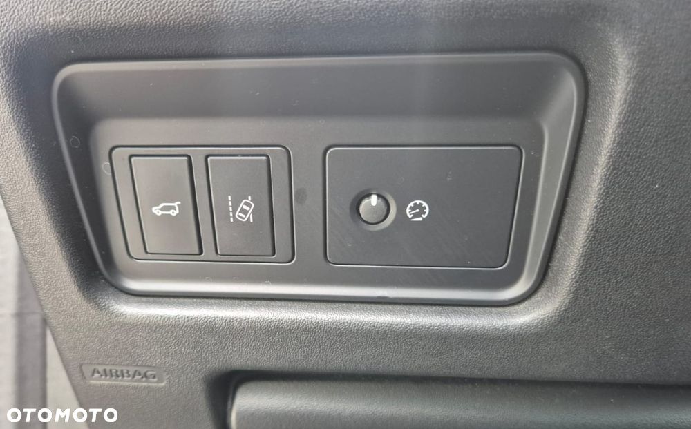 Land Rover Discovery Sport TD4 Pure - 26