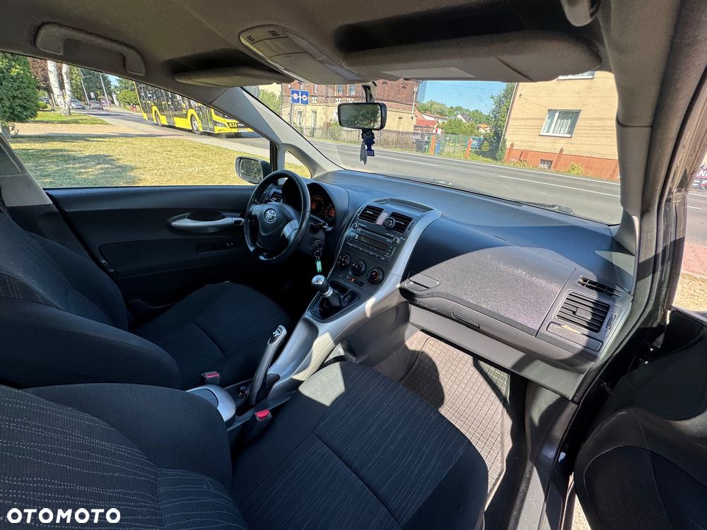 Toyota Auris 1.6 VVT-i Premium - 14