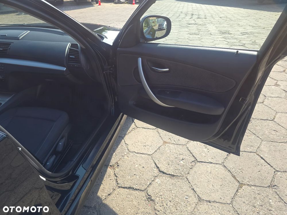 BMW Seria 1 116i - 16
