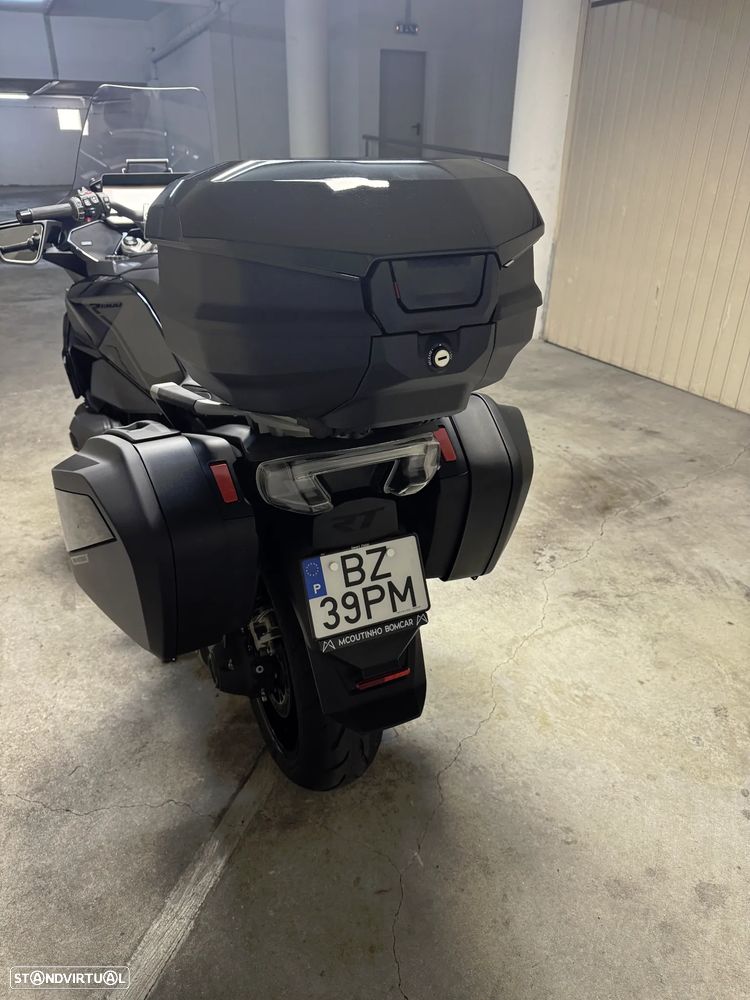 BMW R 1300 RT Triple Black - 11