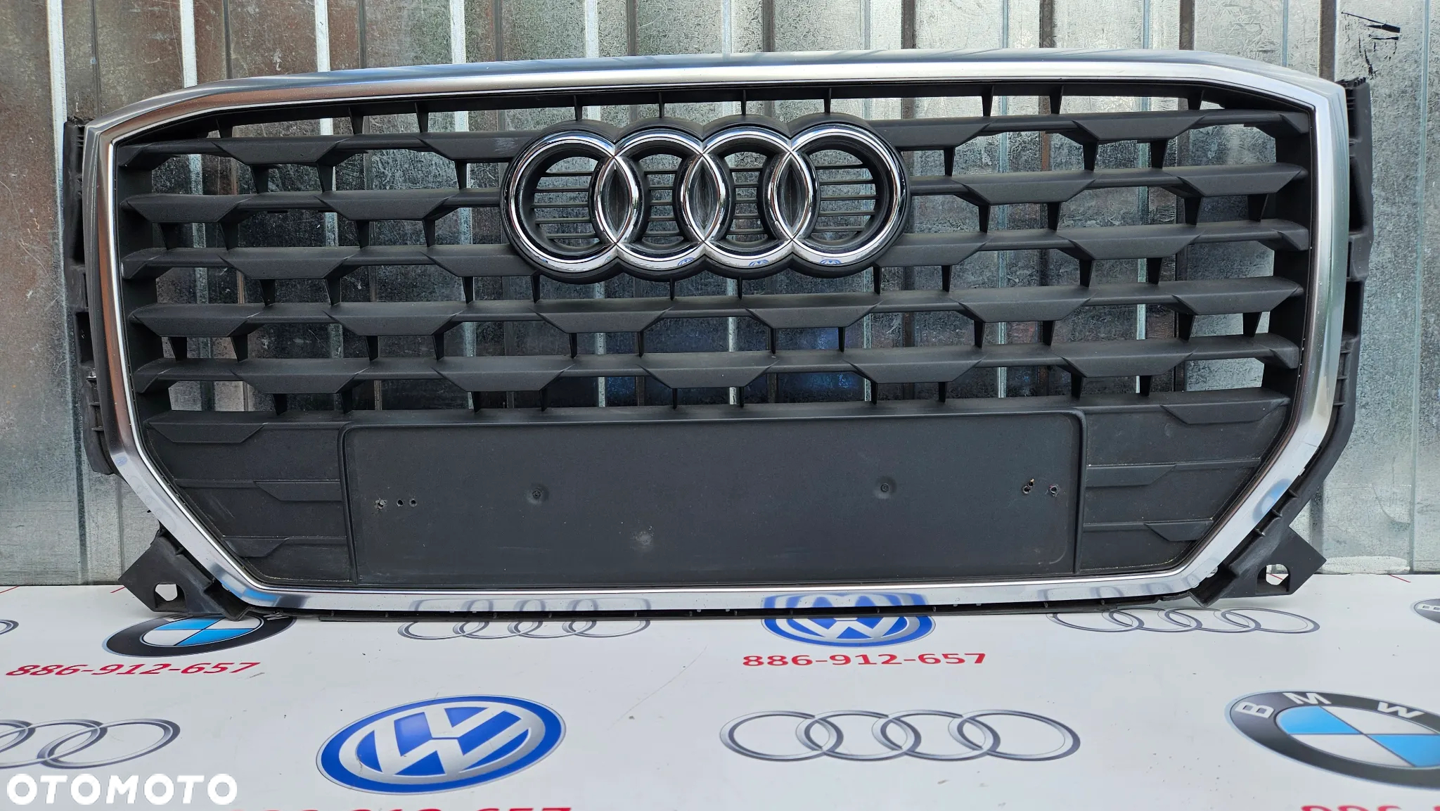AUDI Q2 81A 2016-2019 Atrapa zderzaka przedniego Grill Kratka środkowa Atrapa chłodnicy 81A853651  ŁADNY - 3
