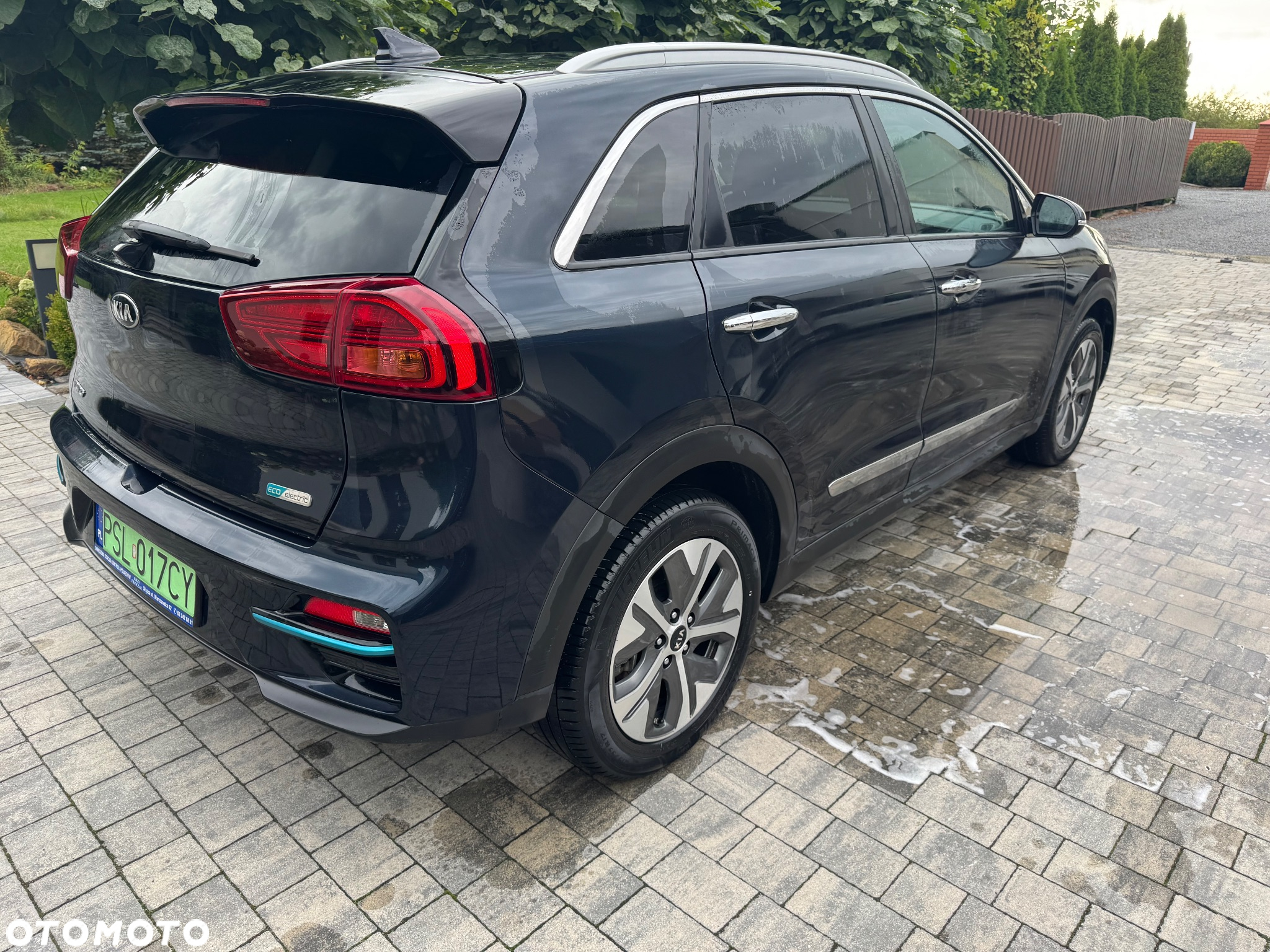 Kia Niro e-Niro 64kWh L - 2