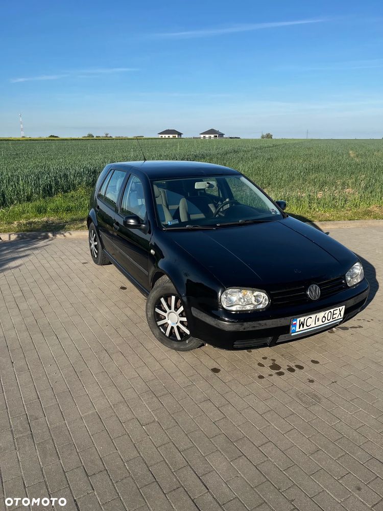 Volkswagen Golf 1.9 TDI Highline - 1