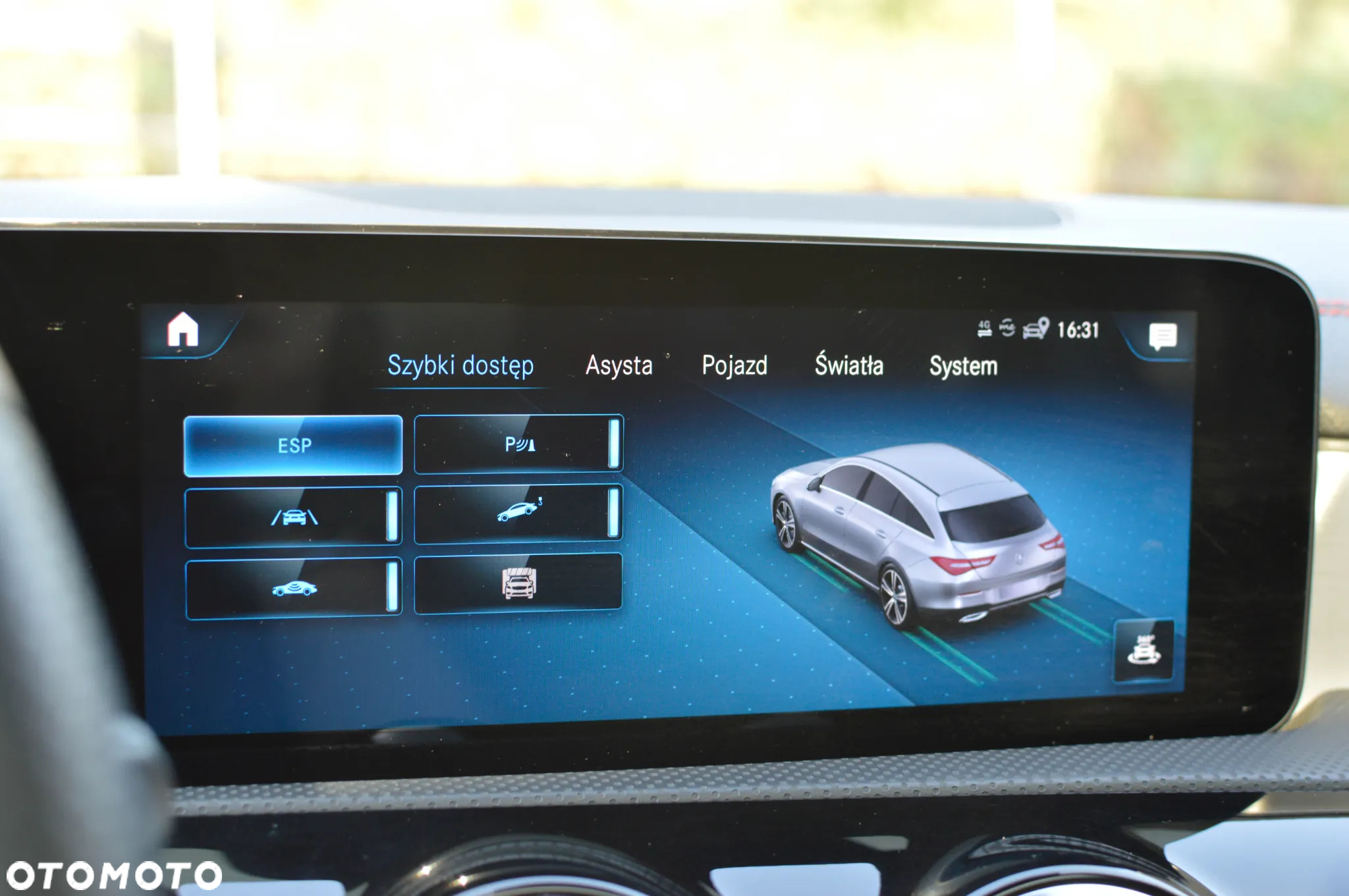 Mercedes-Benz CLA 250 4-Matic AMG Line 7G-DCT - 22