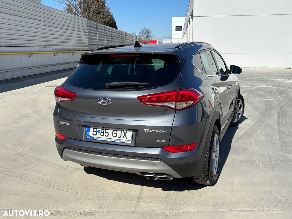 Hyundai Tucson 2.0 CRDI 4WD 6AT Luxury Pack+ - 13