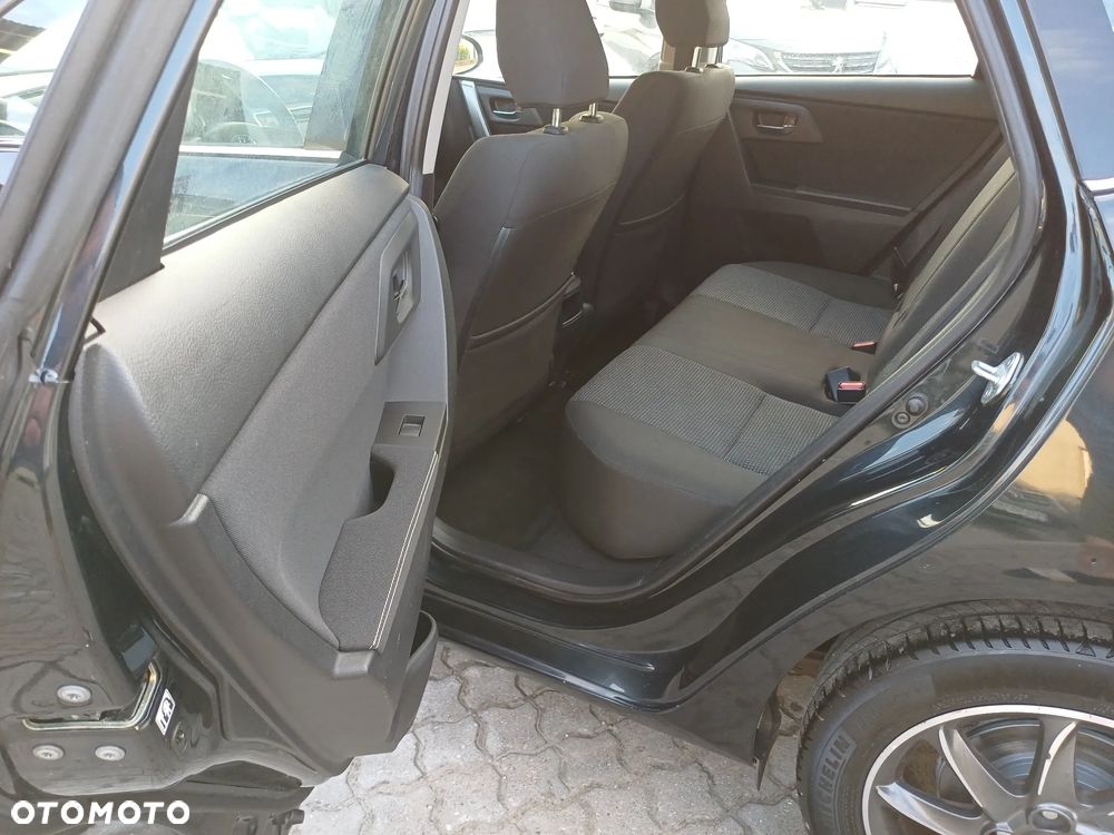 Toyota Auris 1.6 Premium - 23