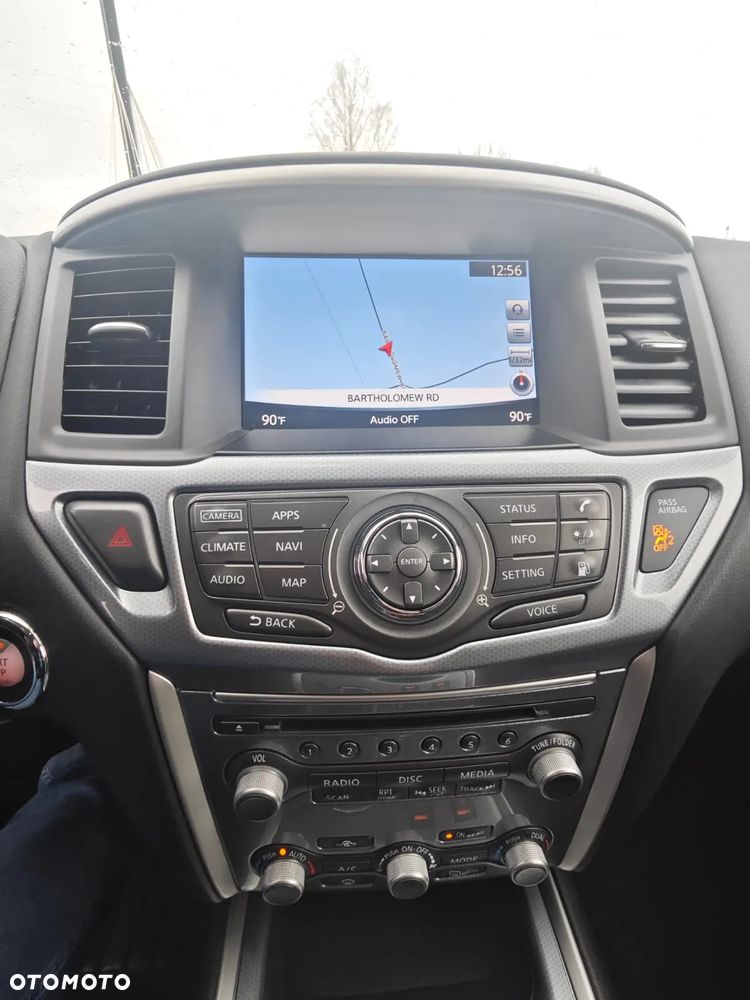 Nissan Pathfinder - 16