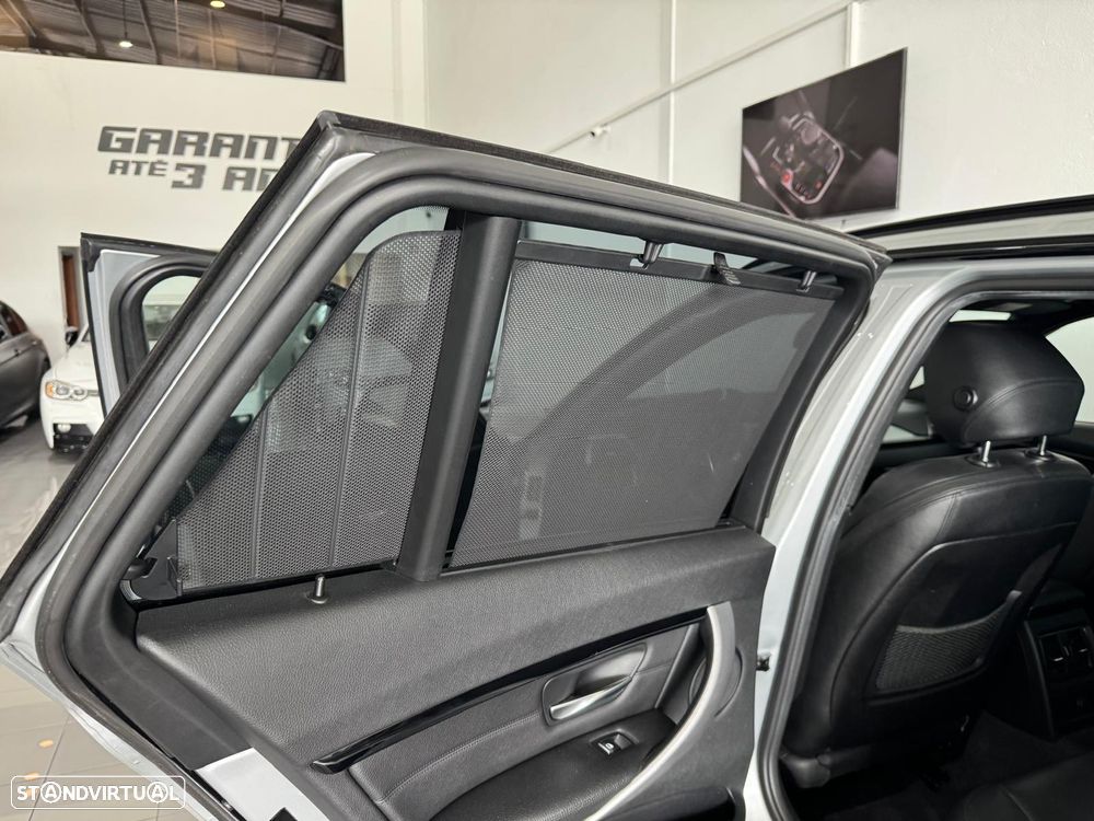 BMW 320 d xDrive Pack M Auto - 13