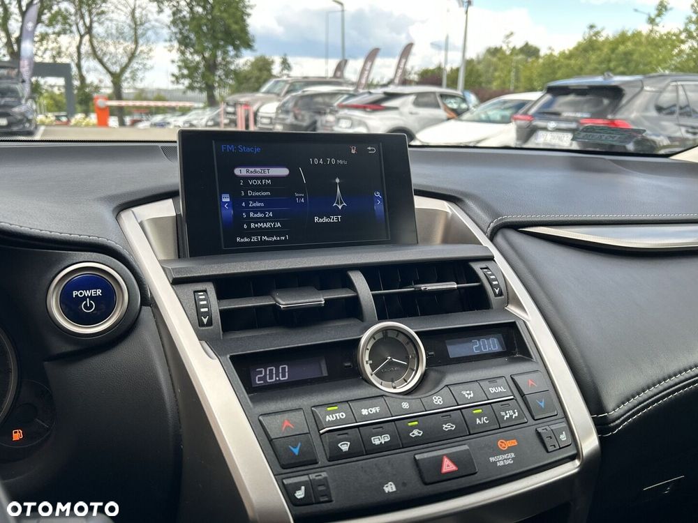 Lexus NX 300h Comfort AWD - 19