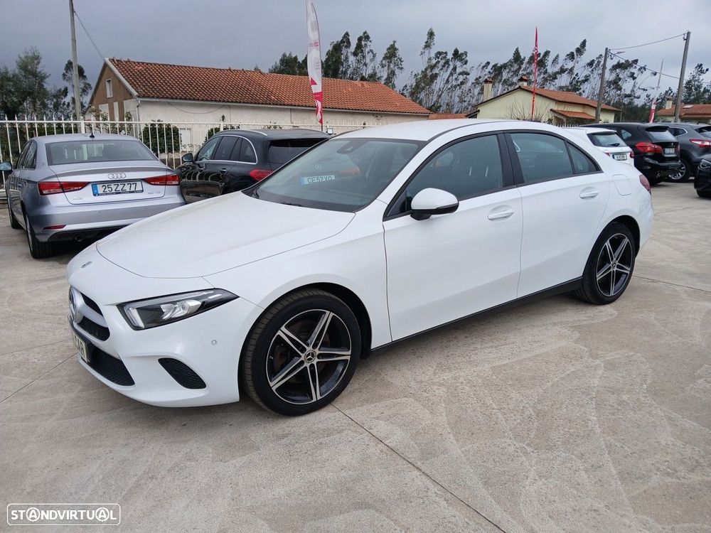 Mercedes-Benz A 250 Limousine e 8G-DCT - 4