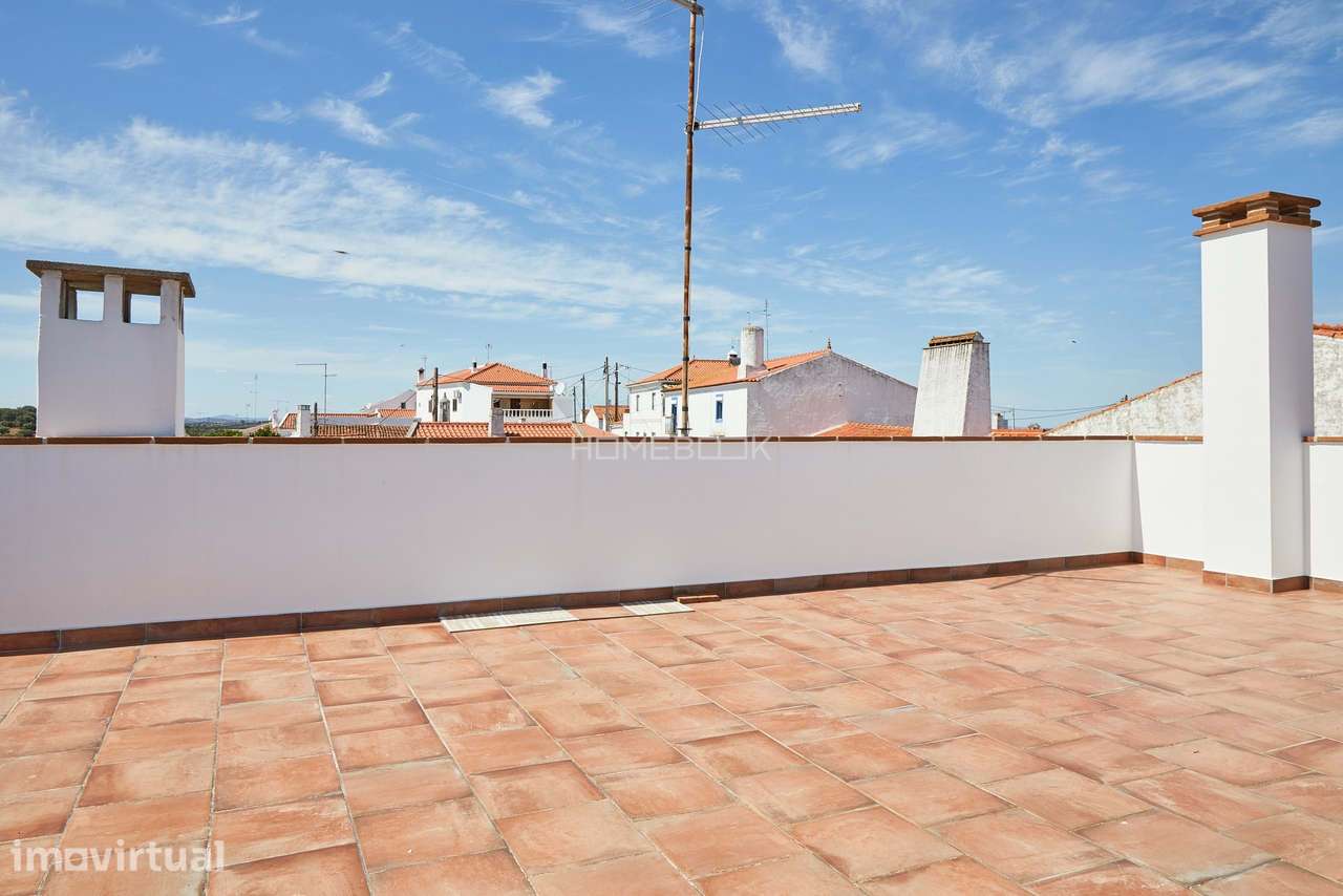 Apartamento T2 Novo a Estrear com Terraço Panorâmico | Outeiro, Monsar - Grande imagem: 3/25