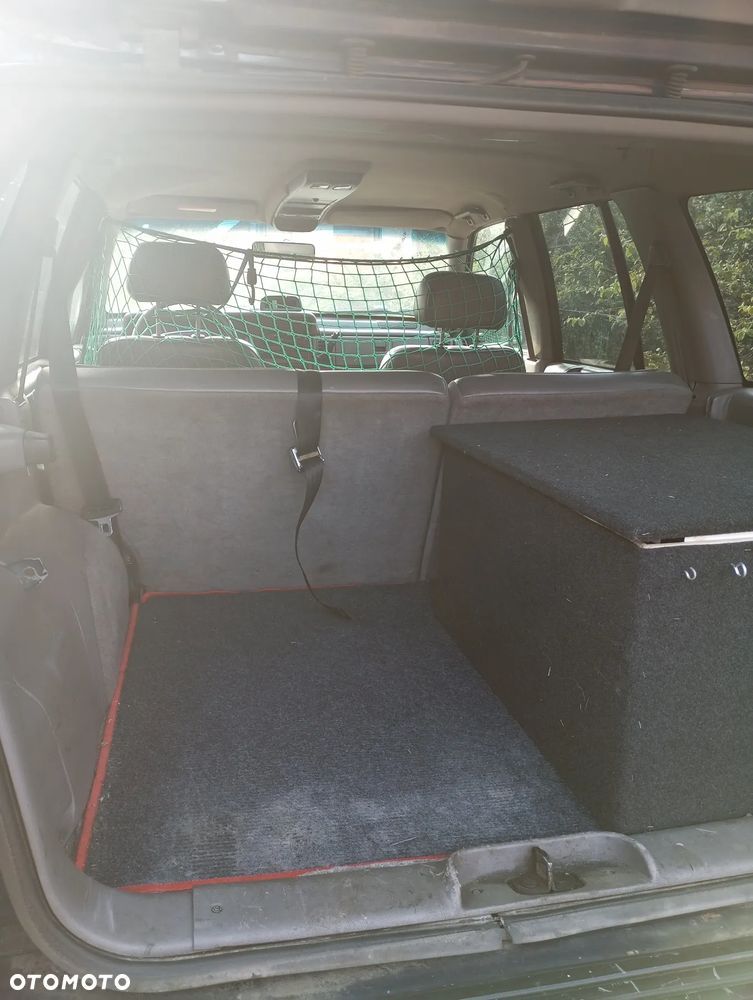 Jeep Grand Cherokee - 26