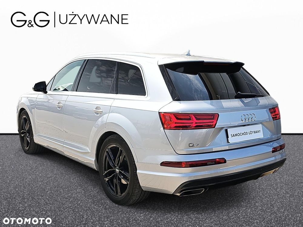Audi Q7 - 8