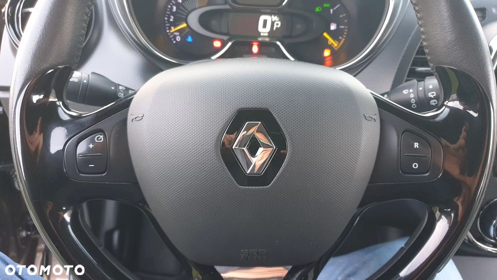 Renault Captur - 28