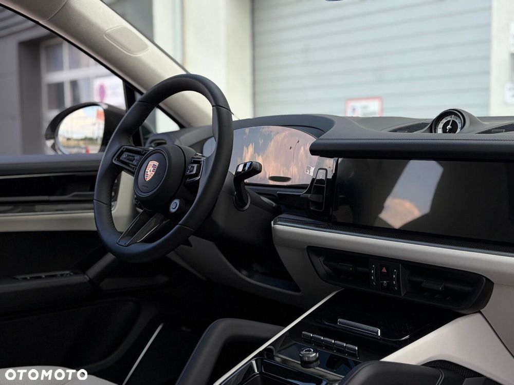 Porsche Cayenne - 13