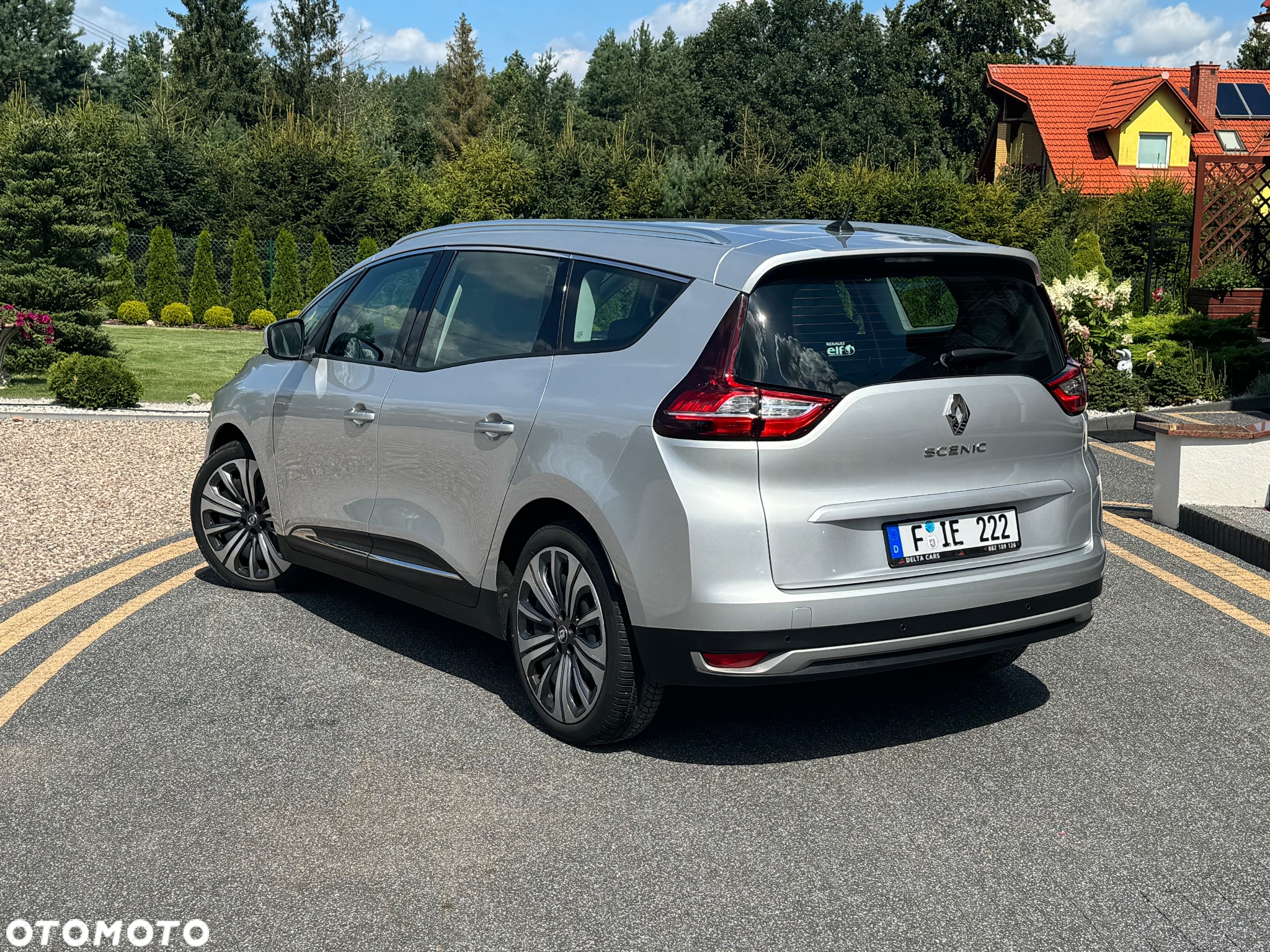 Renault Grand Scenic BLUE dCi 120 LIMITED - 9