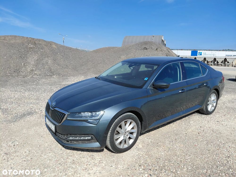 Skoda Superb 2019 photo 2