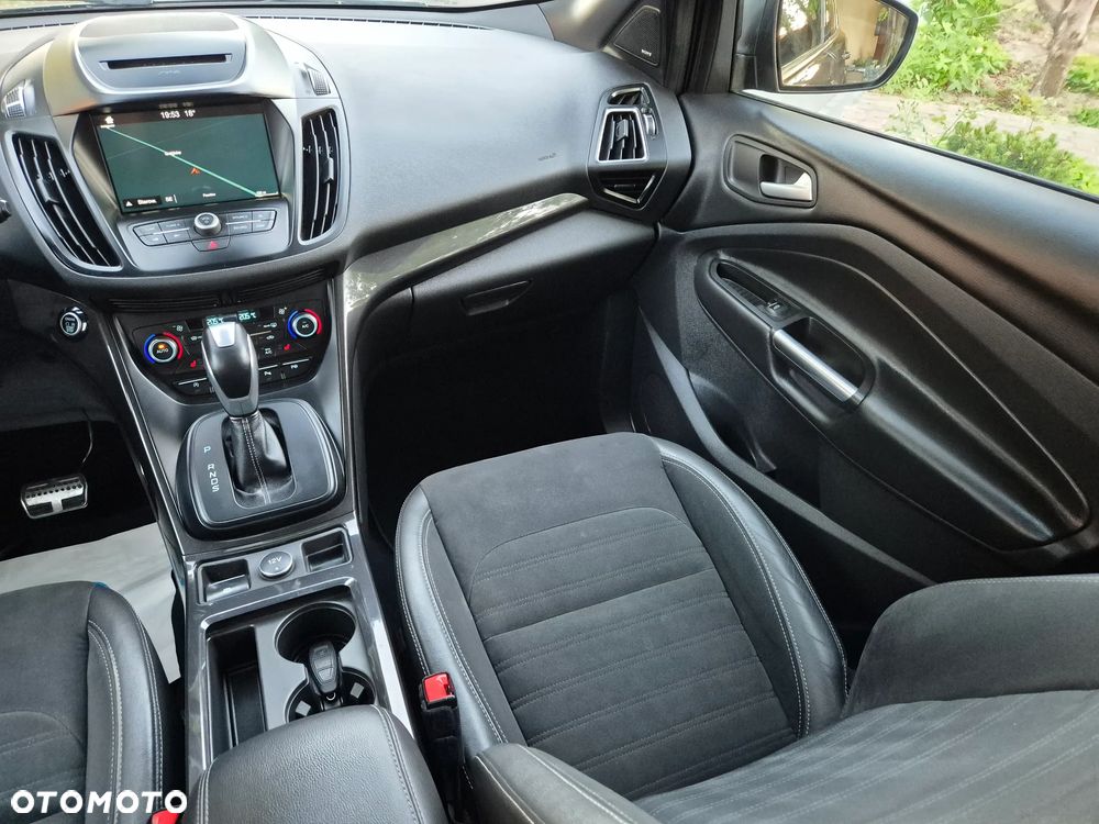 Ford Kuga 2.0 TDCi 4x4 ST-Line - 20
