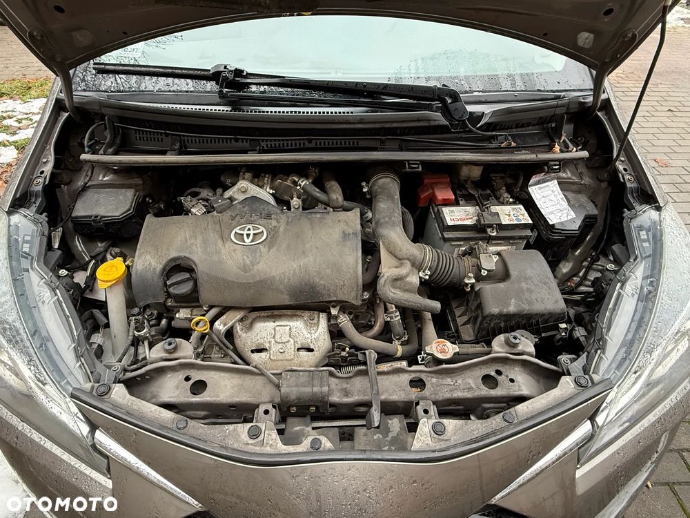 Toyota Yaris 1.5 Premium - 8