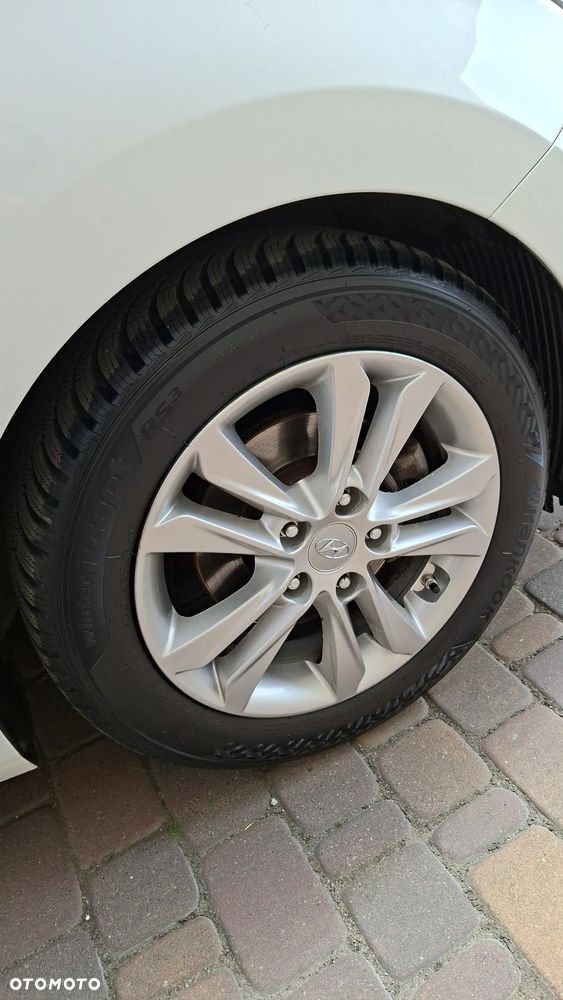 Hyundai i30 Kombi 1.6 GDi DCT Premium - 11